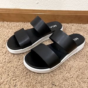 MIA Platform Sandal